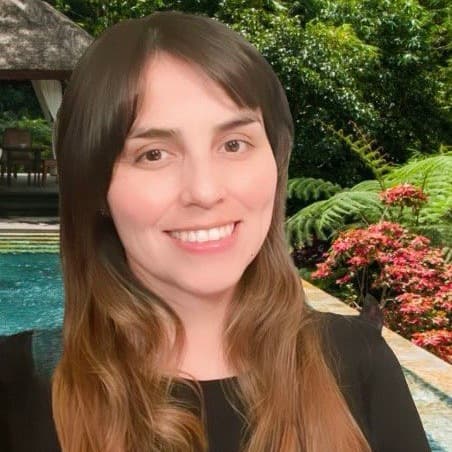Yolanda Van Der Molen Marambio
